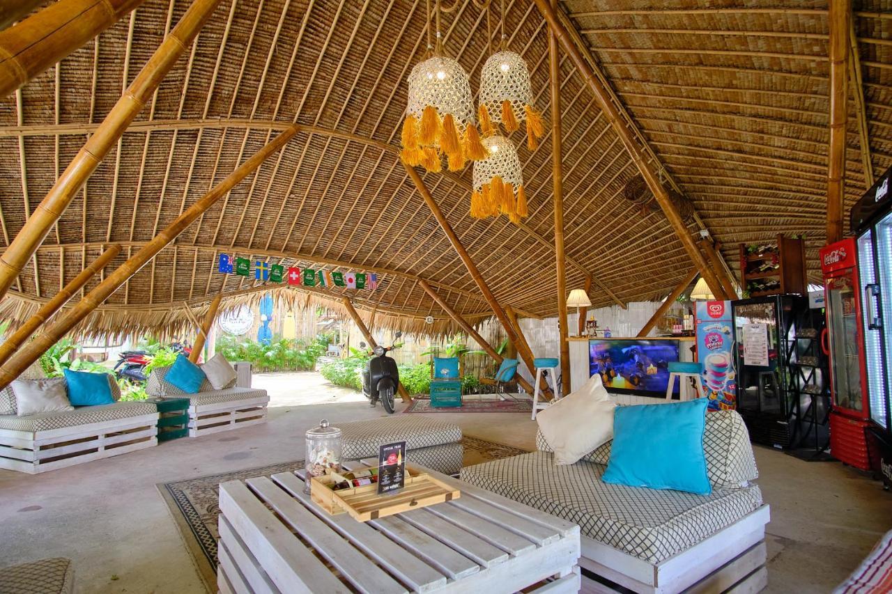 Beach House Camp Nacsomtien Kültér fotó