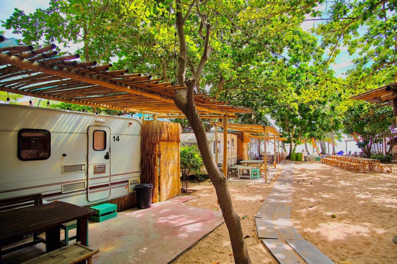Beach House Camp Nacsomtien Kültér fotó