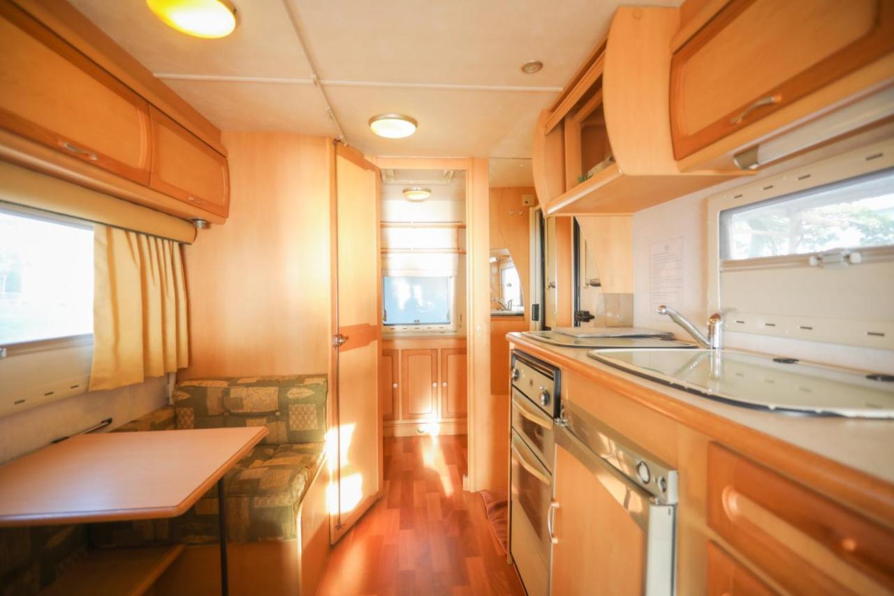 Beach House Camp Nacsomtien Kültér fotó