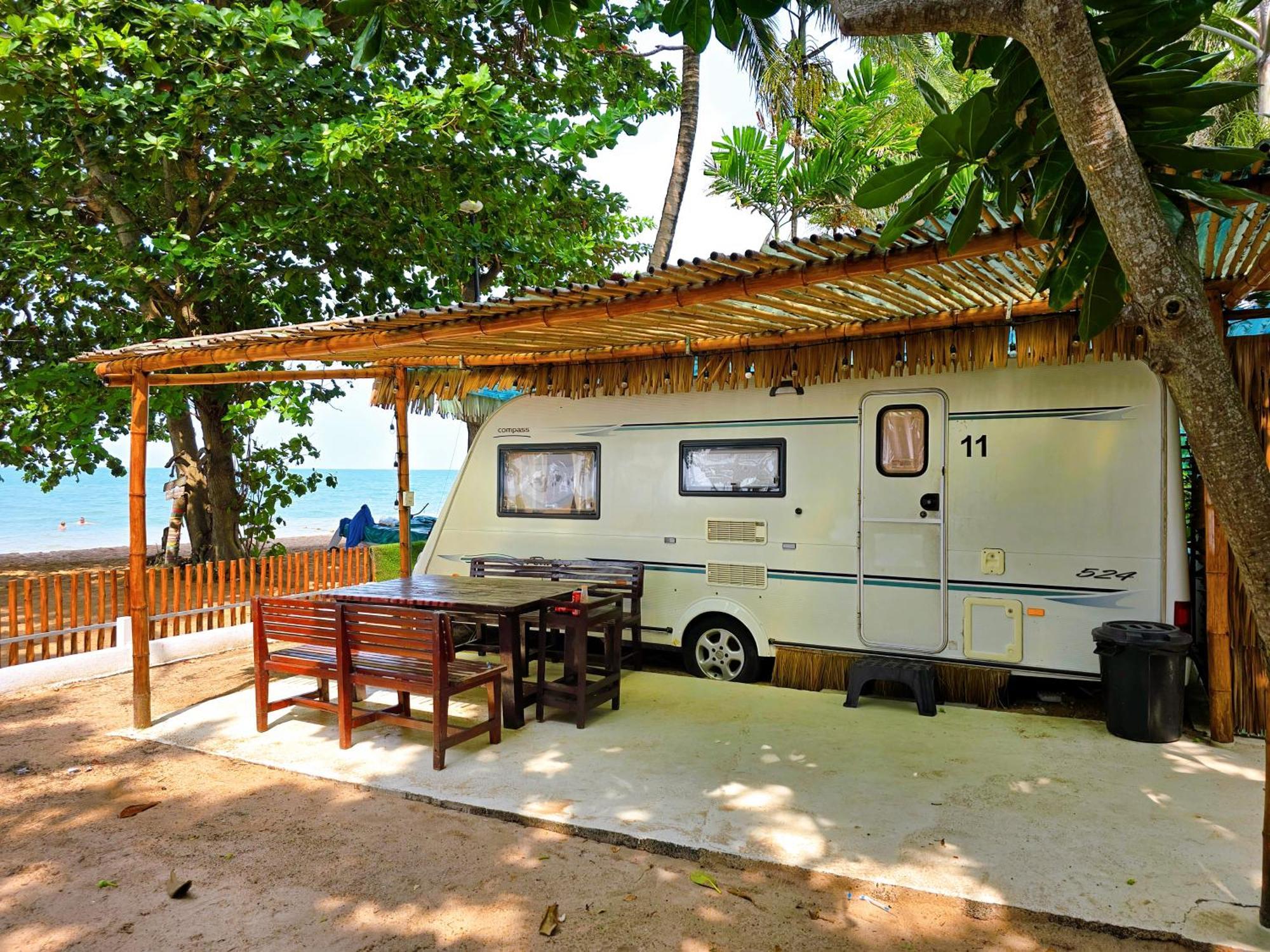 Beach House Camp Nacsomtien Kültér fotó